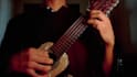 make a video teaching songs in charango