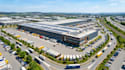 create realistic 3d warehouse, factory and commercial building rendering