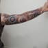 design a modern and minimalist tattoo design