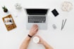 write engaging blog articles in german and english