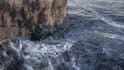 make 3d water simulation, fluid simulation, particles, cgi animation, smoke vfx