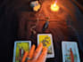 ich lege tarotkarten zu liebe, beziehung, finanzen auf deutsch