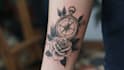 draw aesthetic old school tattoo design