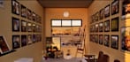 create a custom 3d photo and video gallery animation
