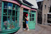 take candid, authentic theme park photos