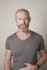 be your energetic bearded 4k green screen video spokesperson