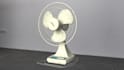 create professional hard surface 3d models and textures for games or renders