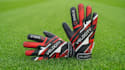 design professional goalkeeper gloves for you