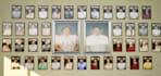 create a custom 3d photo and video gallery animation
