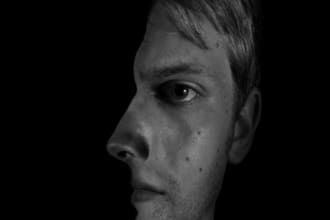 make your photo into an optical illusion of the two side faces