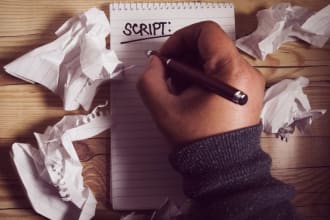 write a spec script for your video in german or swiss german