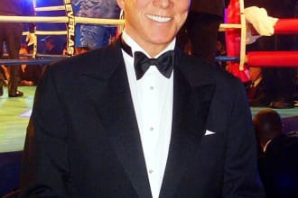 do a voice message similar to michael buffer
