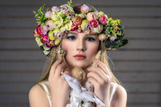 do portrait photos retouch with facial expressions