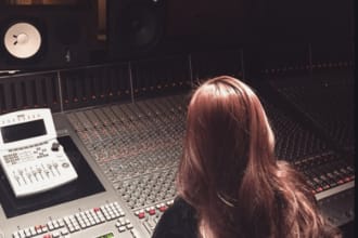 perfectly mix hip hop, trap, pop and rap songs
