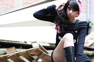 suPER model girl for you with your specific requirements