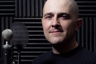 record neutral latin spanish voice over