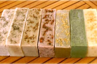 give you 504 Bath and Beauty recipes from everyday ingredients which can be made at home