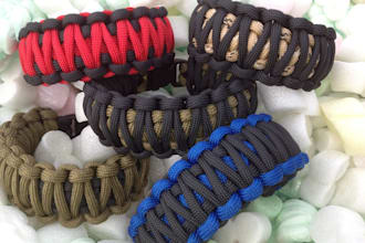 make a Custom Two Color King Cobra Survival Paracord Bracelet