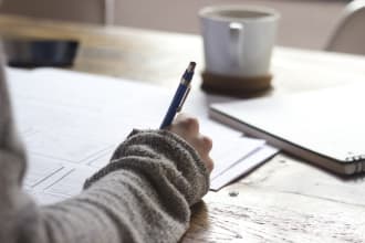 as a doctor, write expert medical and health articles in native english