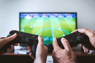 write engaging and informative video game articles
