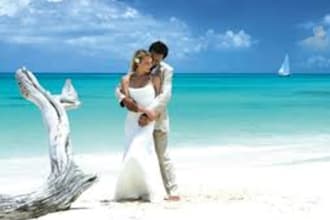 find you 10 perfect wedding venues for your wedding abroad