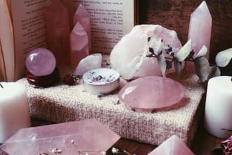 write about tarot cards, astrology and witchcraft