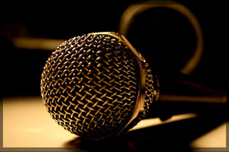 record an AMAZING male voiceover up to 60 seconds or 150 words  in Italian Language or Italian Accent