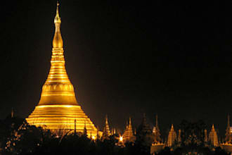 take a personalized photo at Shwe Dagon Pagoda, Rangoon, Burma