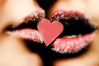 write a beautiful, sexy and romantic Spanish poem for your lady