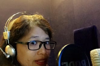 provide vietnamese female voice experienced southern accent
