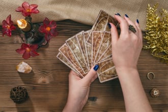 answer 10 psychic questions tarot reading
