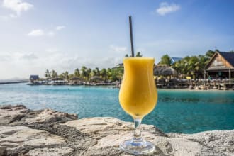 translate a text about tourism into english or spanish