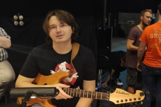 play an electric guitar track