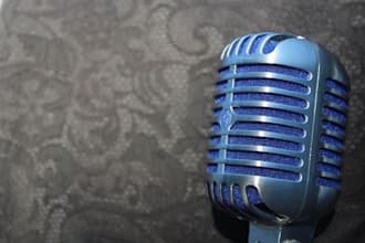record hindi voice over for youtube channel