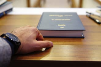 provide legal advice on swiss law