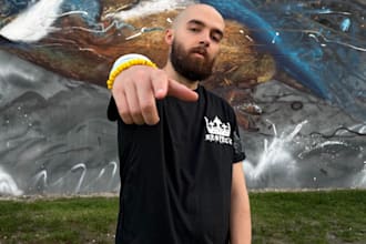 write a custom 8 bar verse to make your song stand out