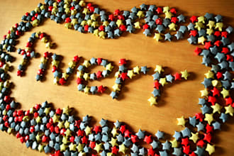 write any 20 character phrase using paper stars