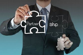 draft a business partnership agreement