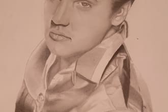 draw portraits or realism in pencil or color pencil