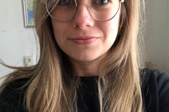 give you a dutch female voice over in your style