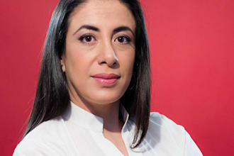 record woman elegant latinamerican spanish voice over