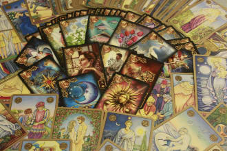 do an accurate clairvoyant psychic tarot reading