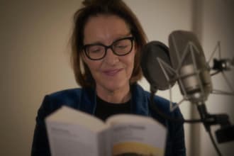 be your mature female french voiceover