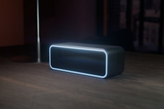 do 3d realistic rendering and animation of a product in blender