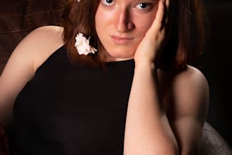 do portraits photography in and outdoors