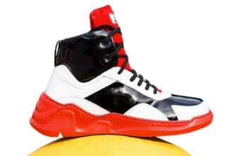 remove background  shoes from  1 image in 1 minute