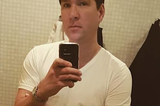 looking for contentwriting or work as a translator