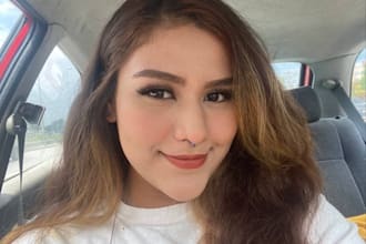 give profestional makeup consultant