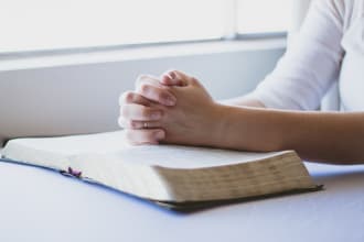 write 10 christian prayers on topics of your choice