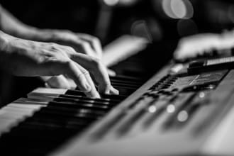 record a pro level piano or keys part for you